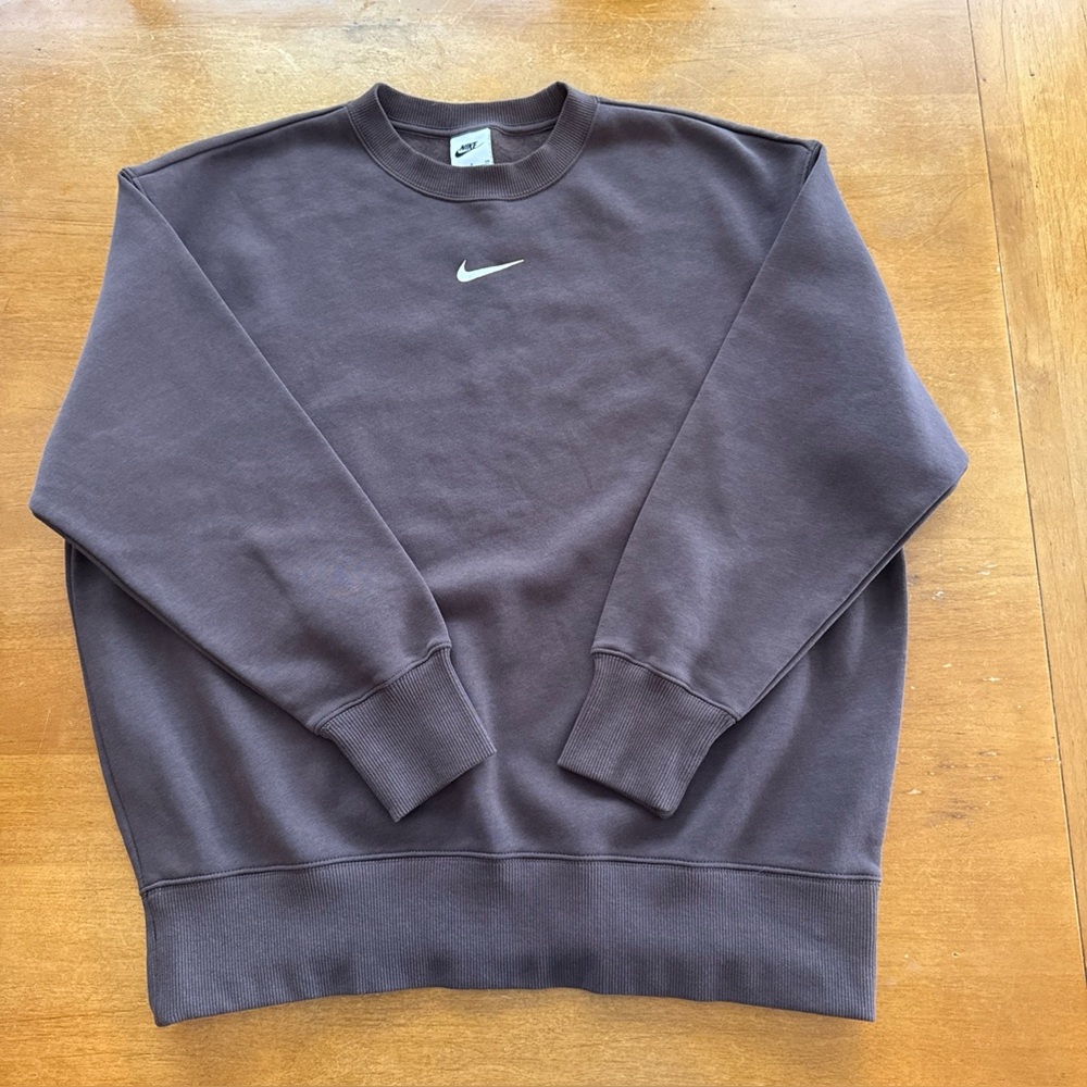 Women’s Nike Oversized Phoenix crewneck sweatshirt size small brown NWOT